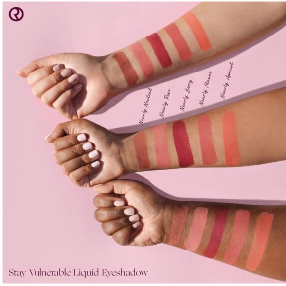 Rare Beauty Stay Vulnerable Liquid Eyeshadow - Picture 3 of 3